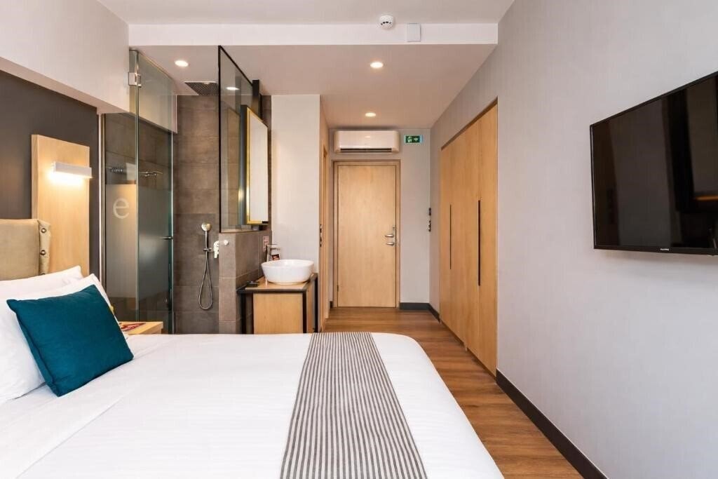 Зображення St. Bjur Suites Athens 4*