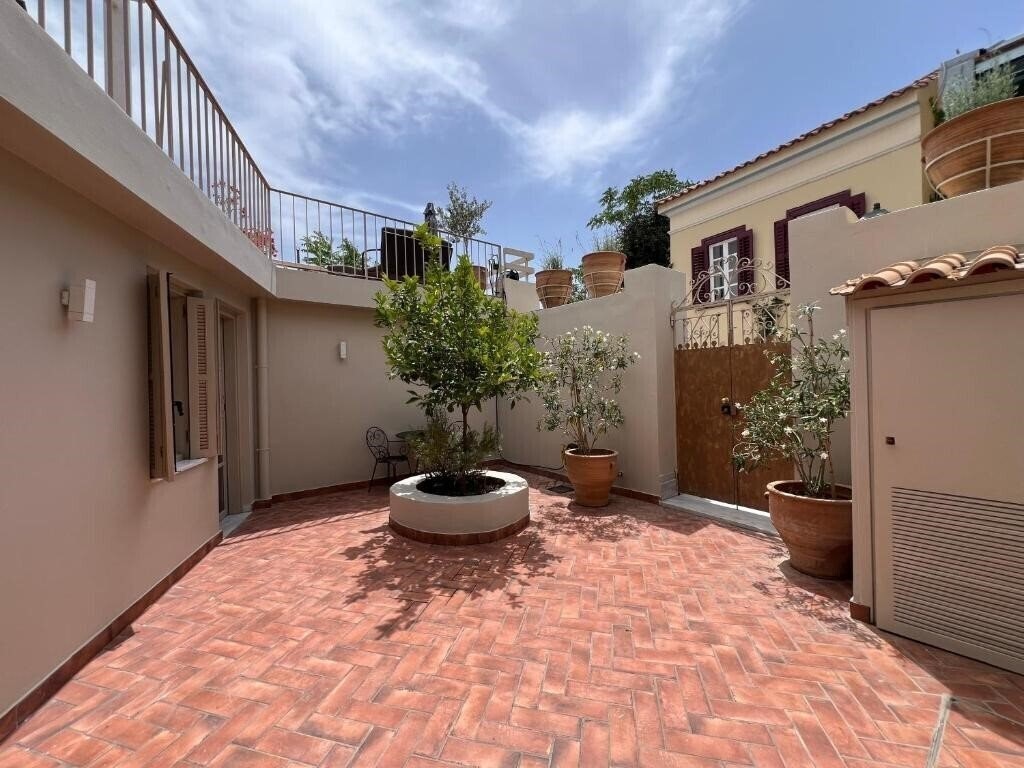Фотография Themelio Boutique Suite 4*