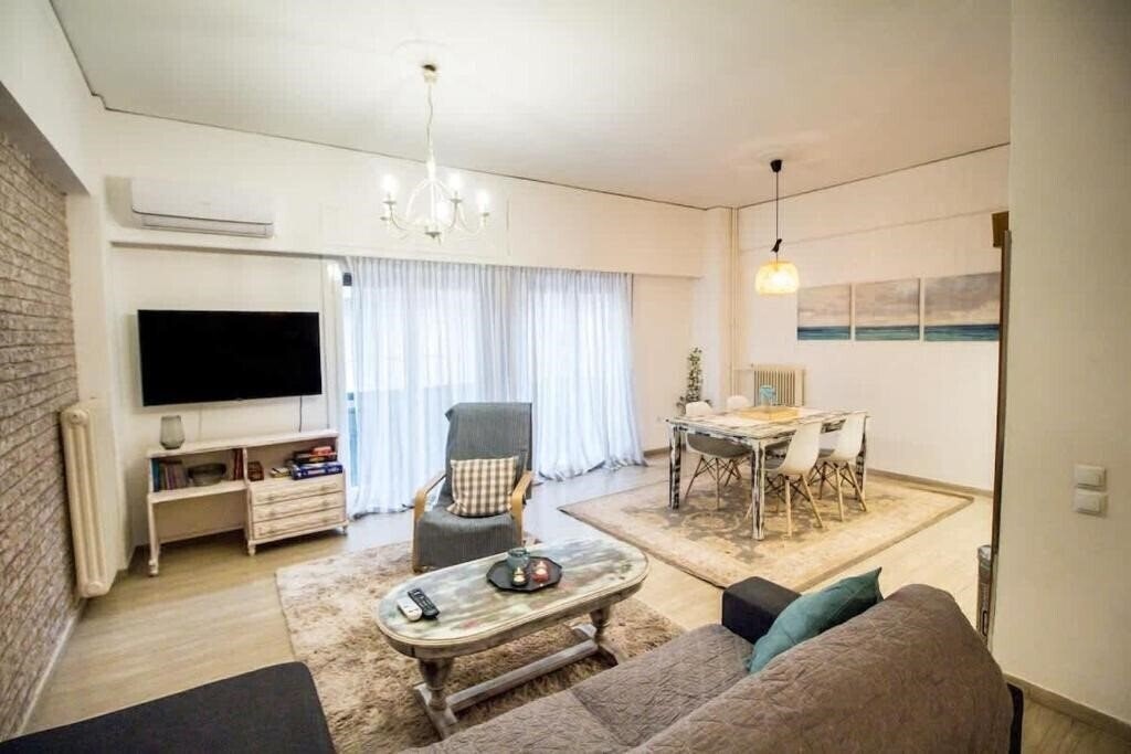 Изображение Unique Stylish Apt In Athens 4*