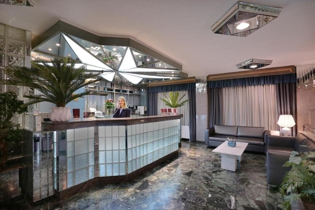 Фотографія Xenophon Hotel 4*