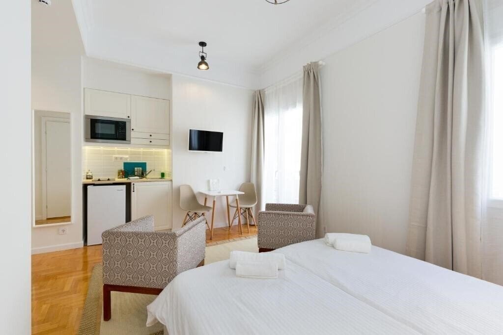 Фото Dinostratus House 4*