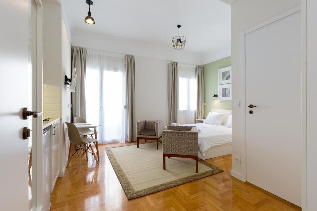 Изображение Dinostratus House 4*