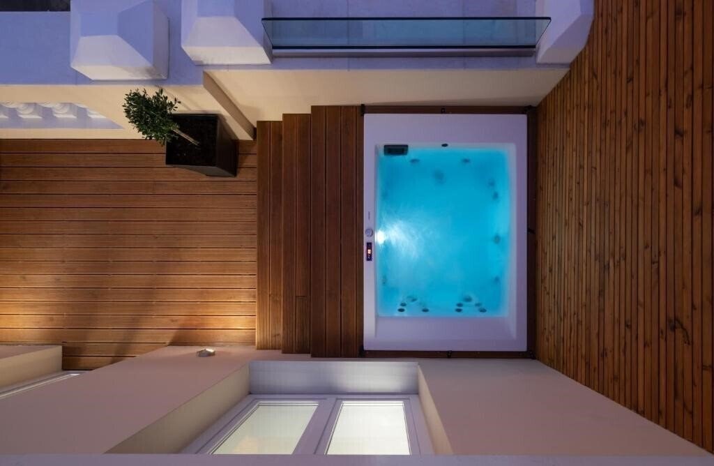 Картинка Praxitelous Luxury Suites 4*