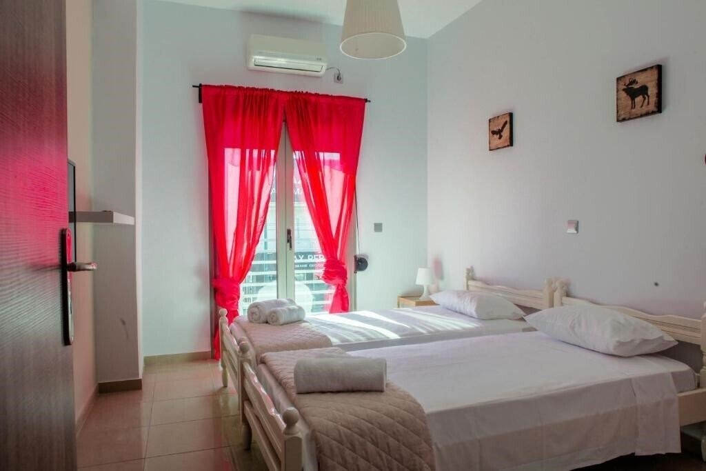 Отель Lak Peristeri Homes 4*