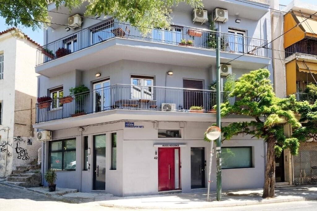 Готель Muses Residence 4*