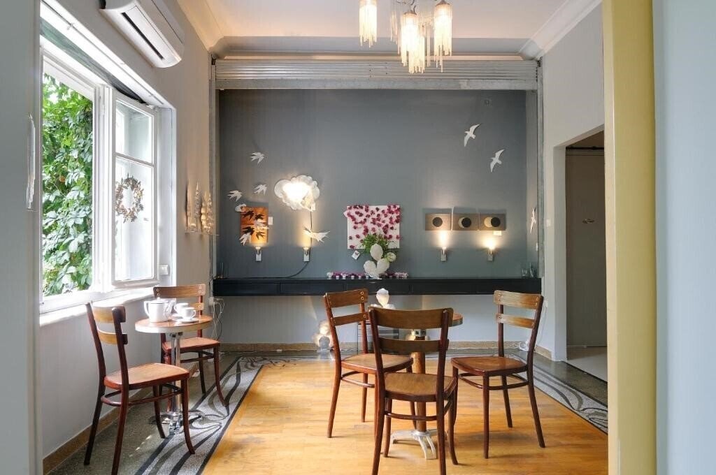 Отель Athens Green Apartments 4*