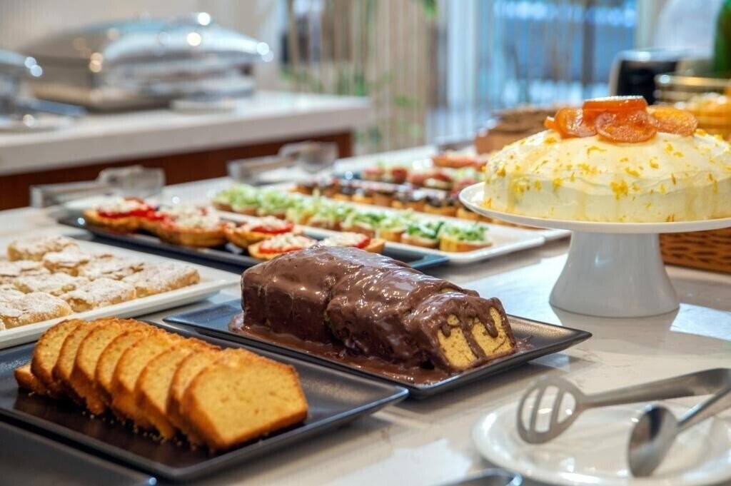 Фотографія B4B Athens Signature Hotel 4*