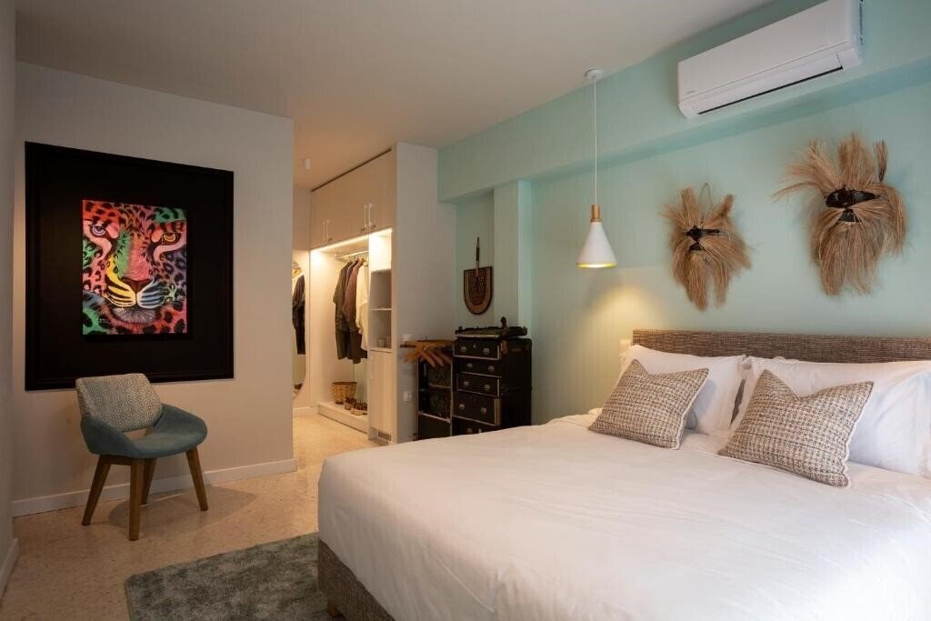 Отель The Frogs Guesthouse 4*