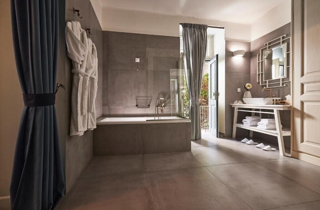 Зображення Bohemian Suites Athens 3*