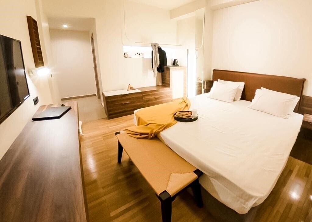 Отель Gaia Athens 3*