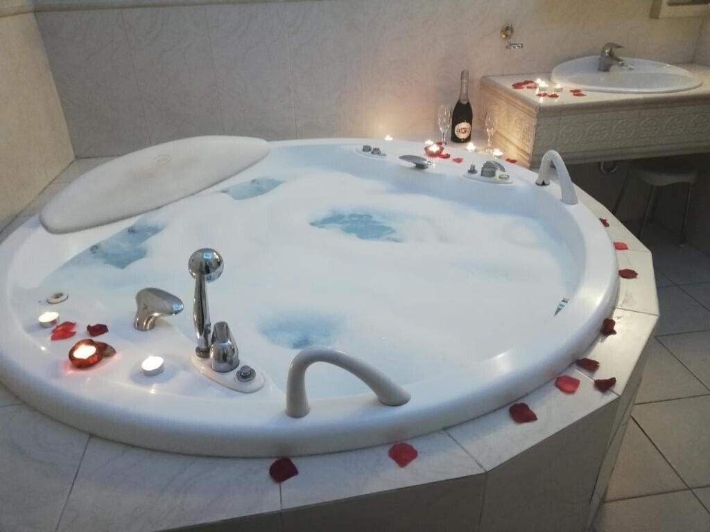 Готель Exis Boutique 3*