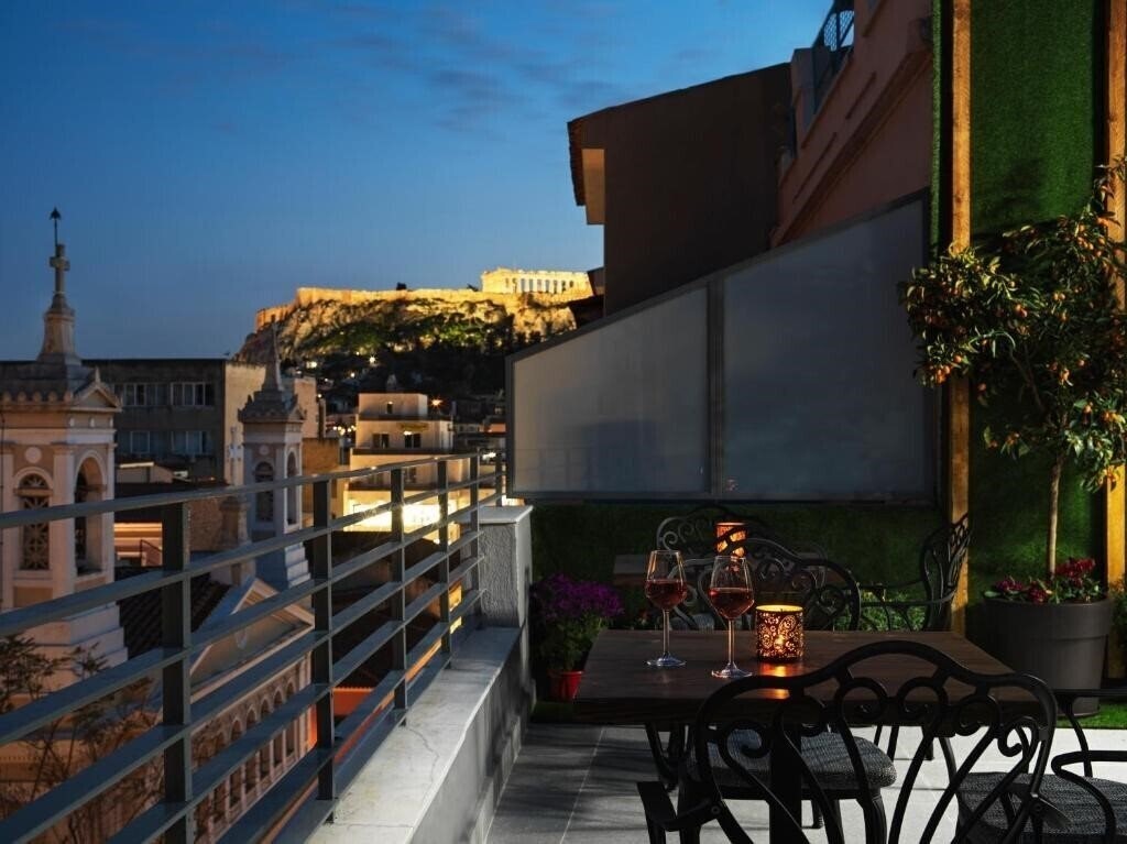 Отель Athens City View Urban Suites 5*