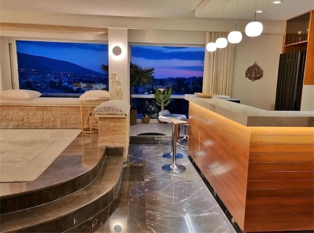 Фотография The One 360 Skyline Penthouse Athens 5*