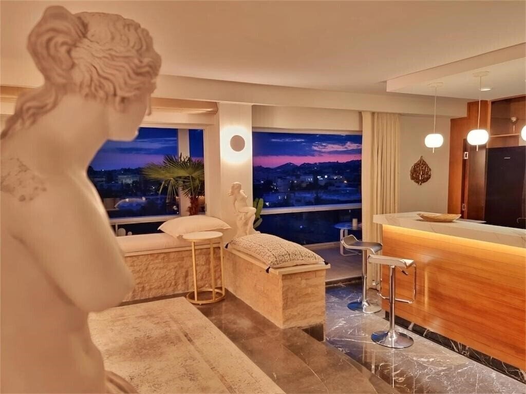 Изображение The One 360 Skyline Penthouse Athens 5*
