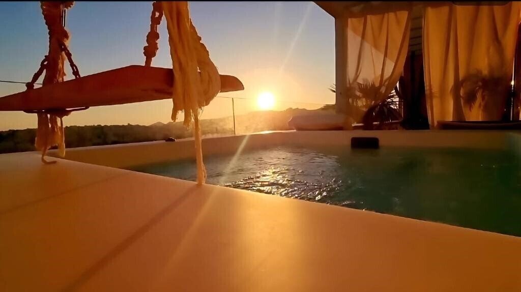 Картинка The One 360 Skyline Penthouse Athens 5*