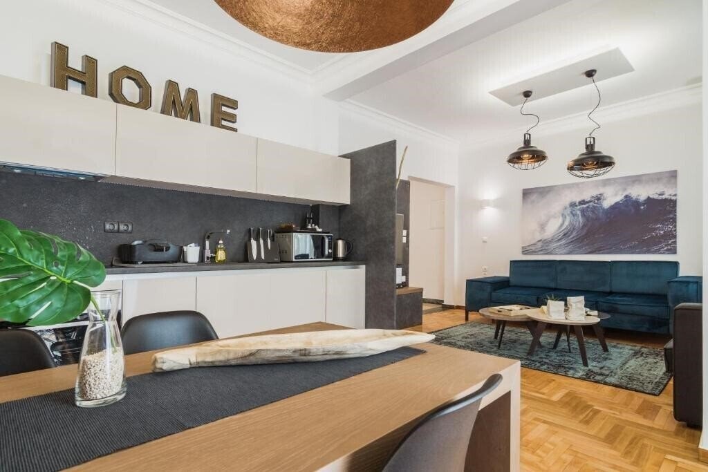 Фотография Acropolis Executive Suite 4*