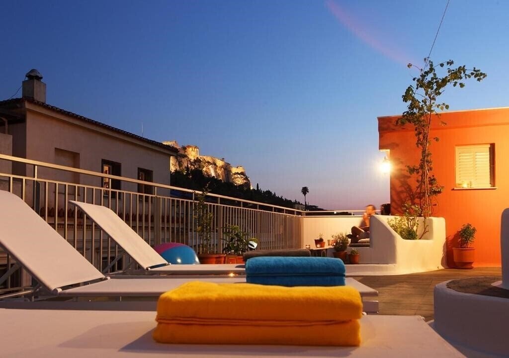 Отель Beverly Suites In Plaka 3*