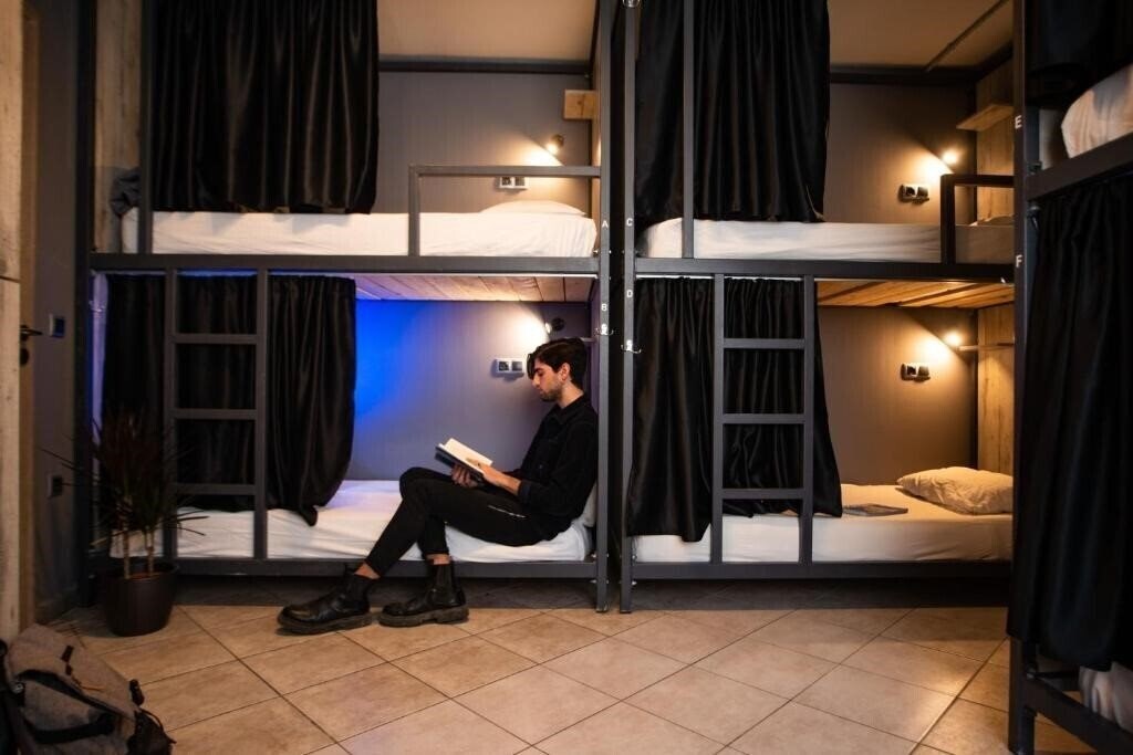 Готель Bedway Athens Hostel 2*