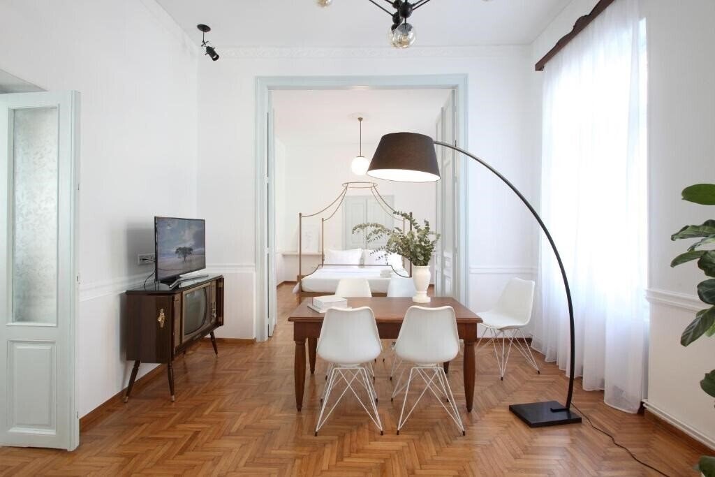 Отель Live In Athens, Thiseio Historic House 3*