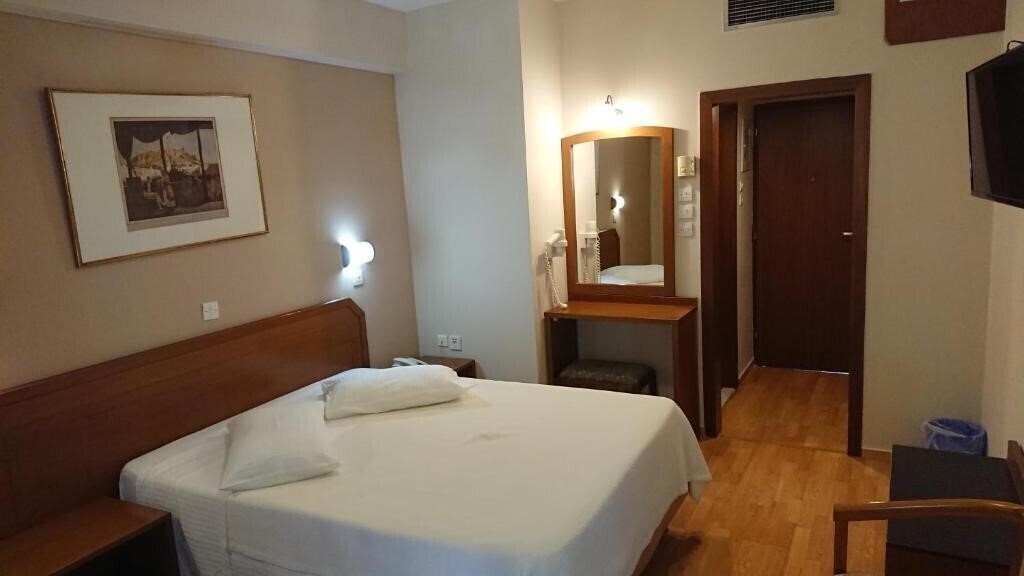 Готель Economy Hotel Athens 2*