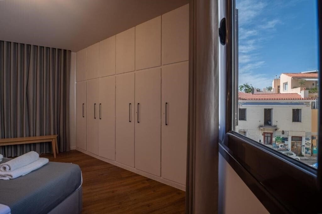 Фотографія Live Life Plaka Apartments 3*