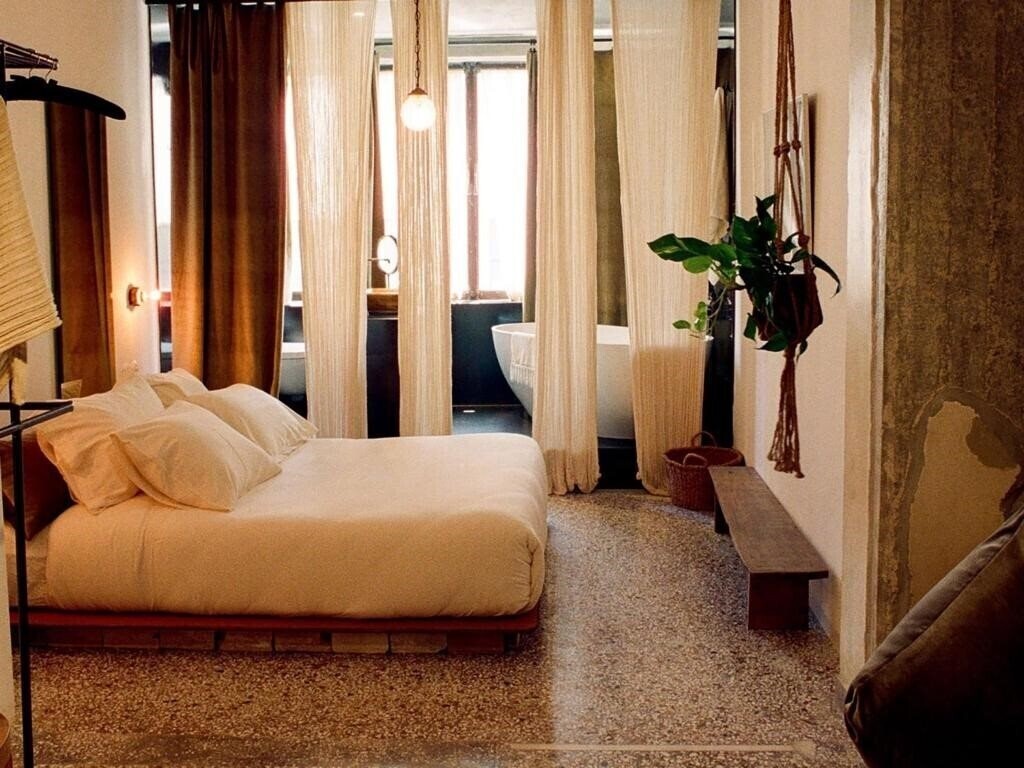 Фото Mona Athens 3*