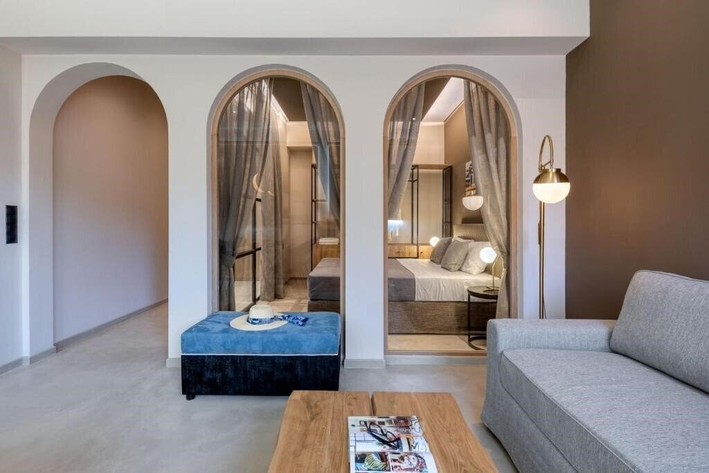 Отель Muse Urban Suites 3*
