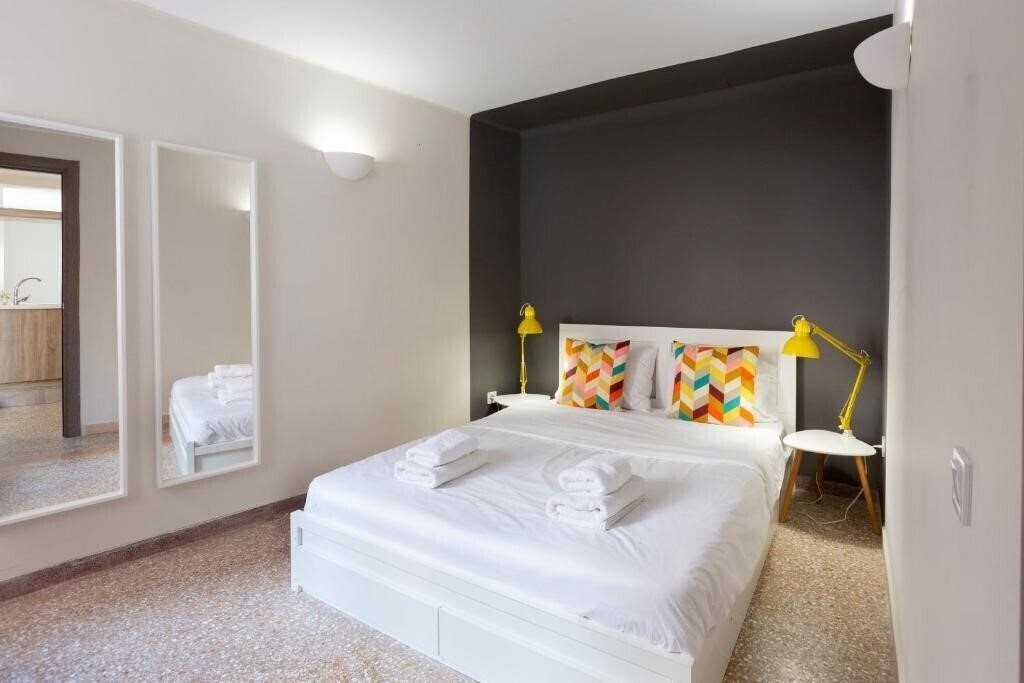 Отель Psirri Place 3*