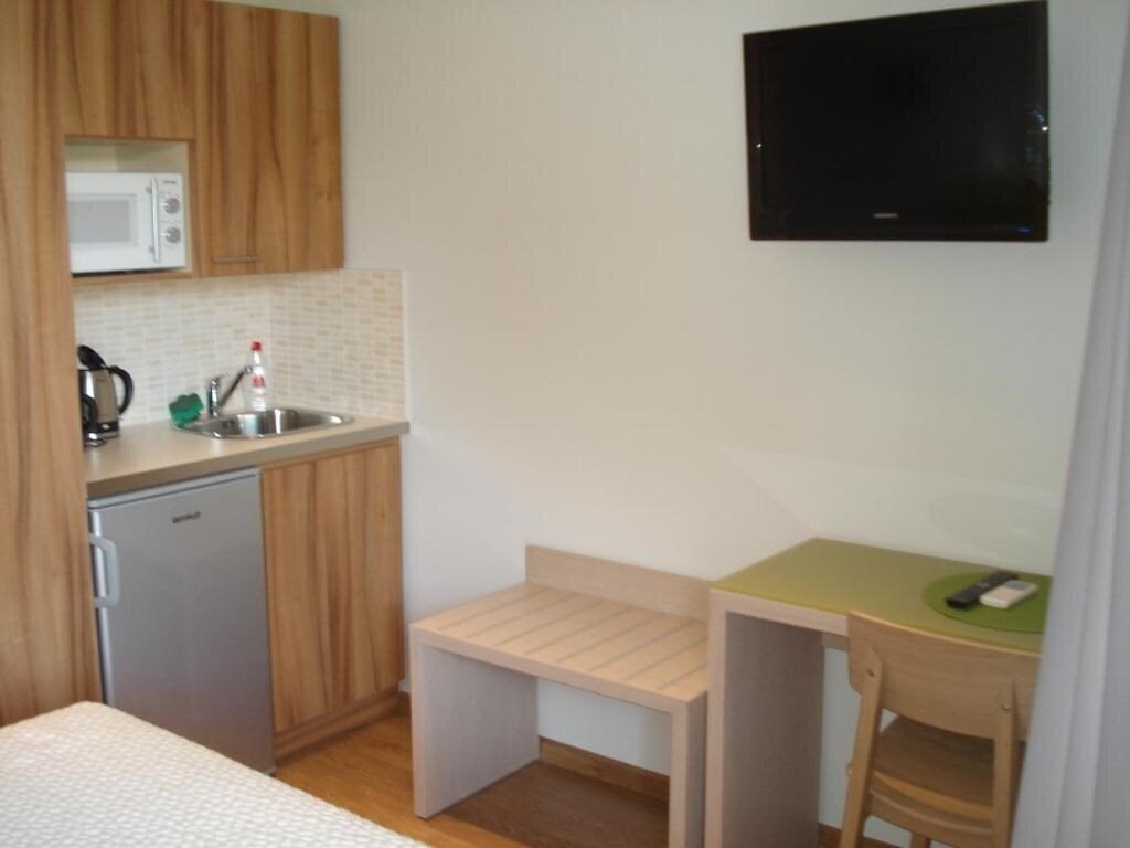 Фото Elements Rooms & Apartments 4*