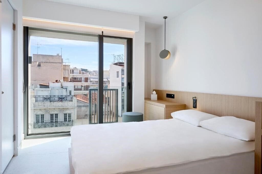 Фото Twinn Downtown Piraeus 3*