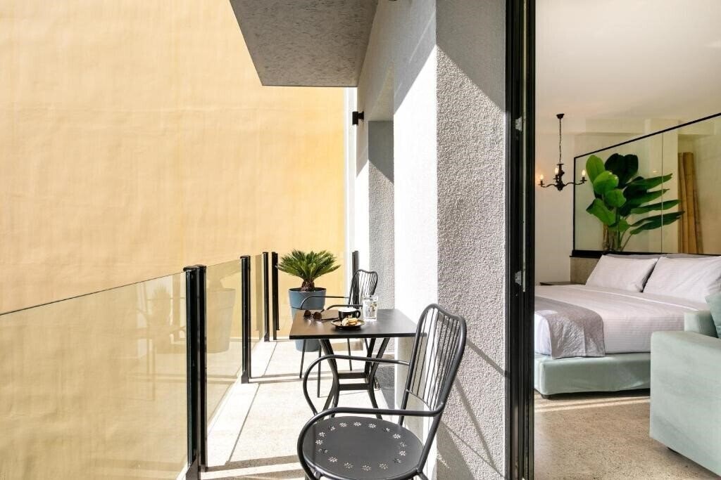 Отель Athens Ivy Suites 3*