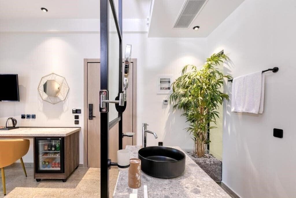 Фото Athens Ivy Suites 3*