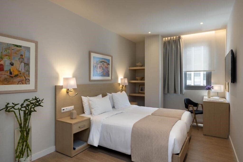 Готель Gallery Port Tower Piraeus Hotel 5*