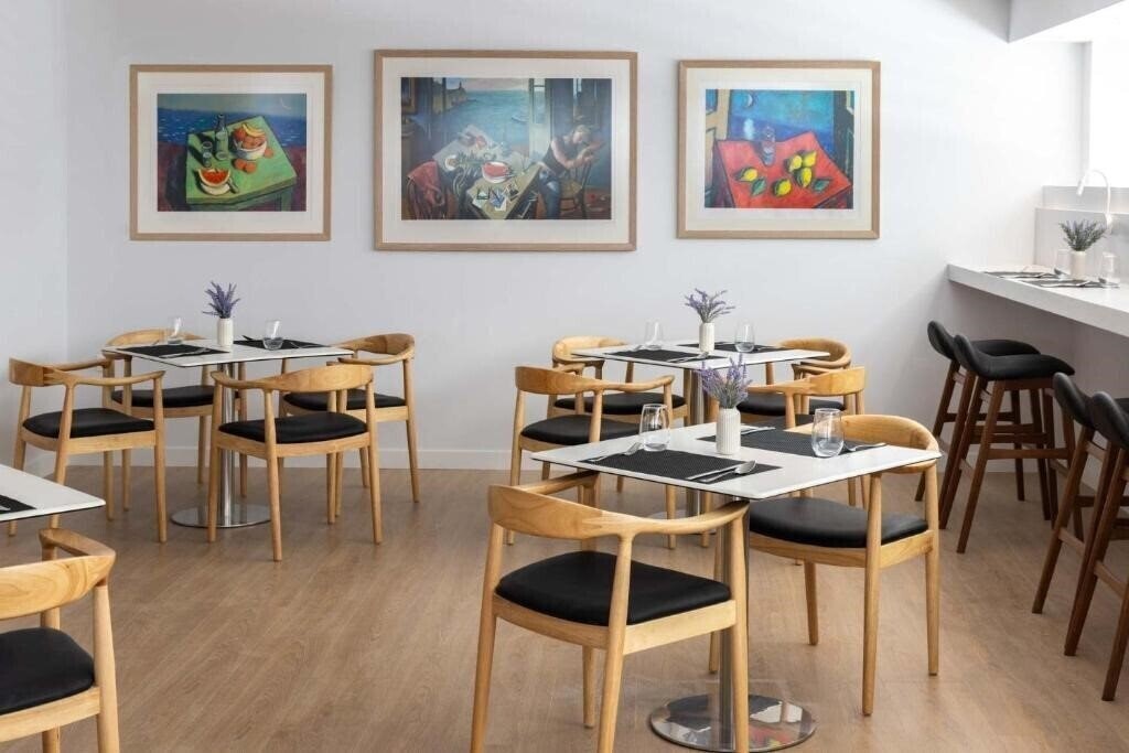 Фотографія Gallery Port Tower Piraeus Hotel 5*