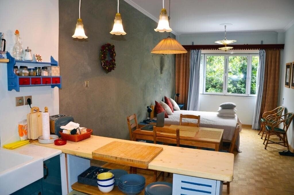 Отель Mias Flat In Ermou, Historical Center of Athens 4*