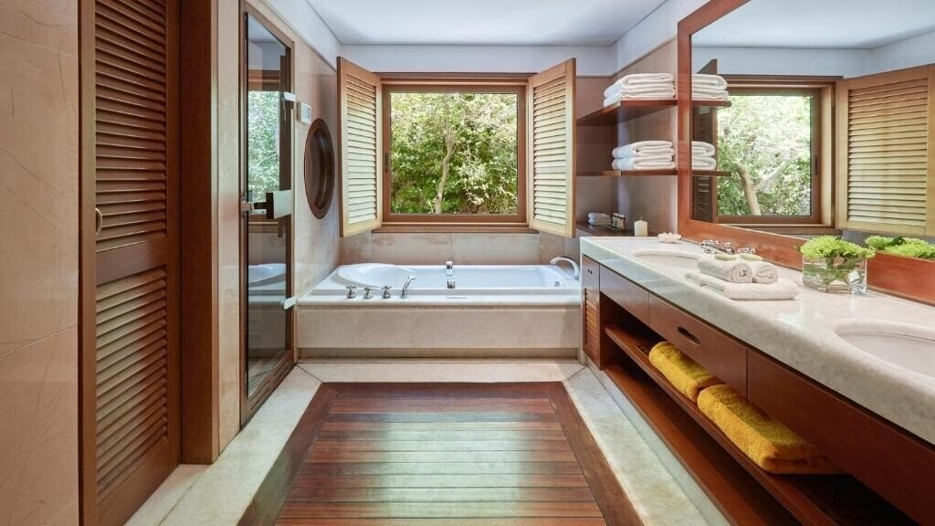 Фото Grand Resort Lagonissi 5*