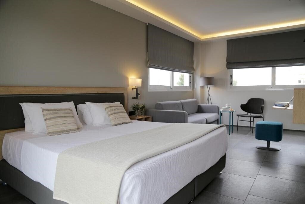 Готель Palmyra Beach 4*