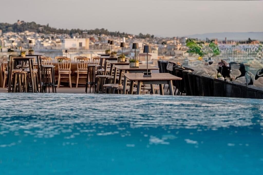 Отель Candia Hotel 4*