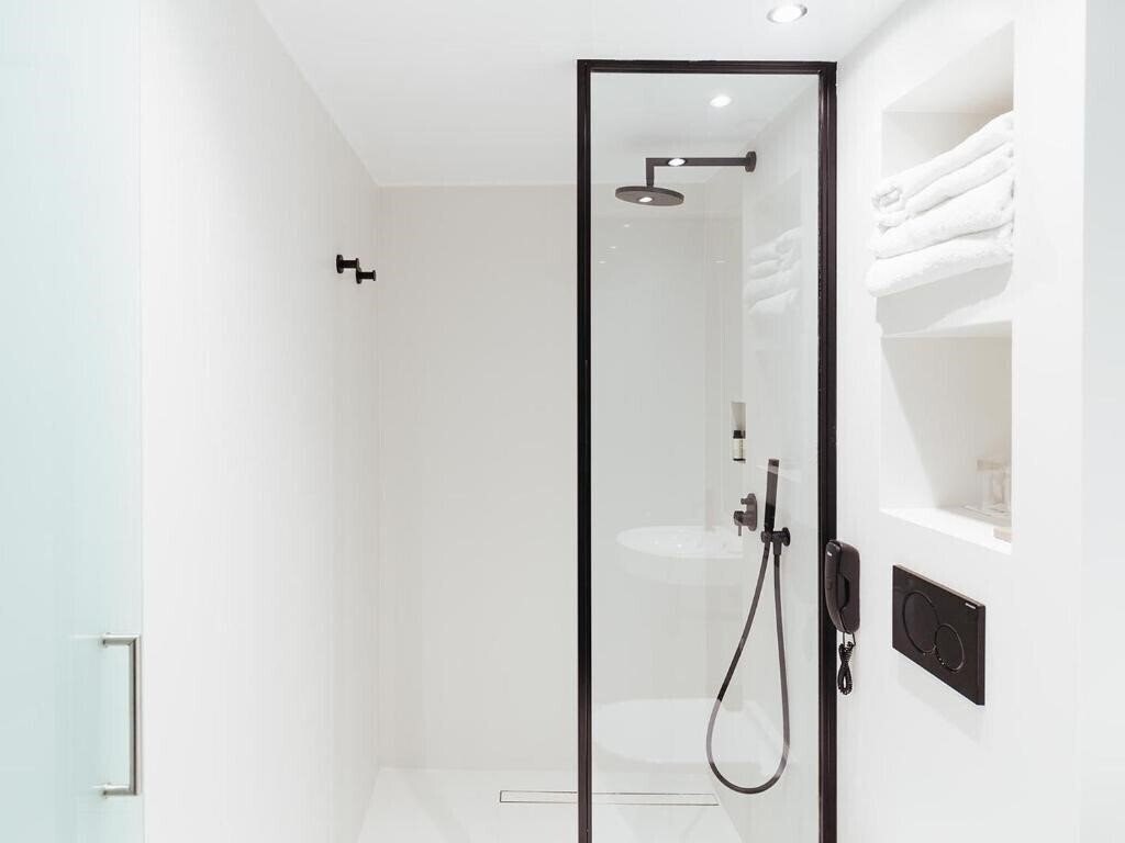 Фото Periscope Hotel 4*