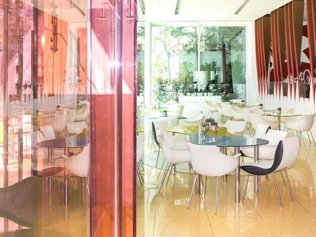 Отель Semiramis Hotel 5*