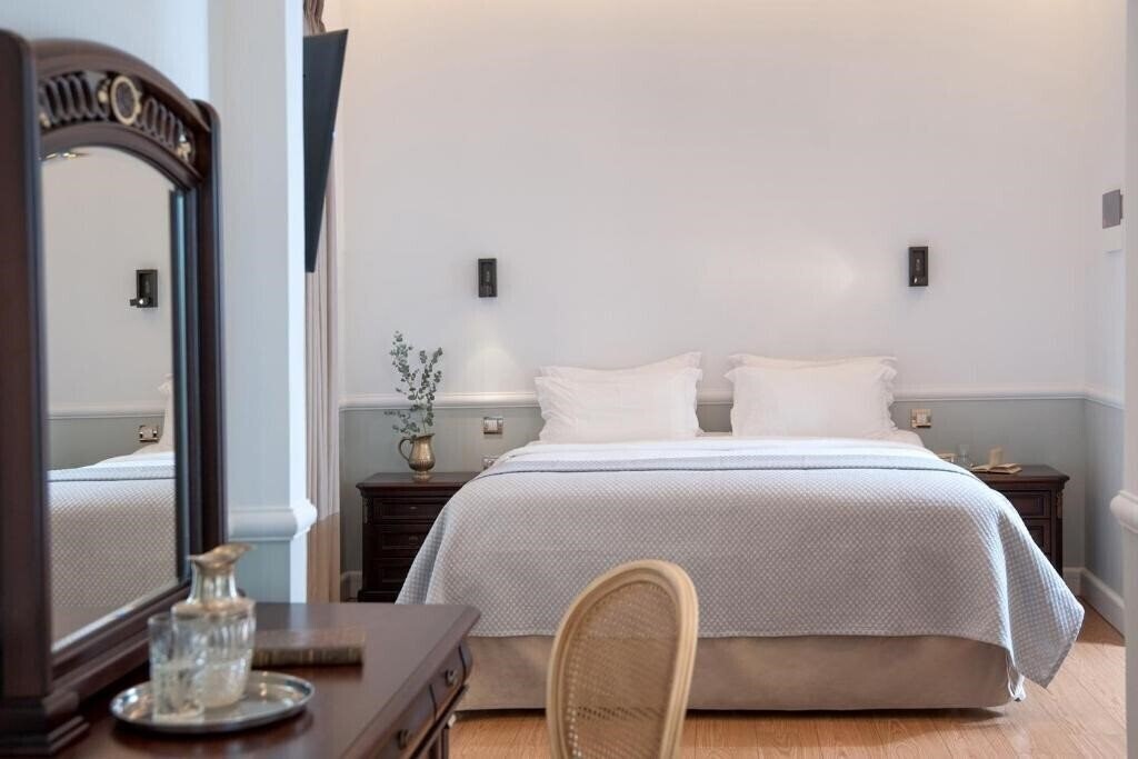 Отель Acropolis Ami Boutique 3*