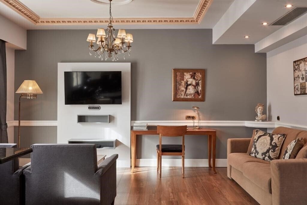 Картинка Ava Hotel & Suites 4*