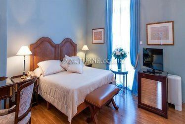 Готель Pentelikon 5*