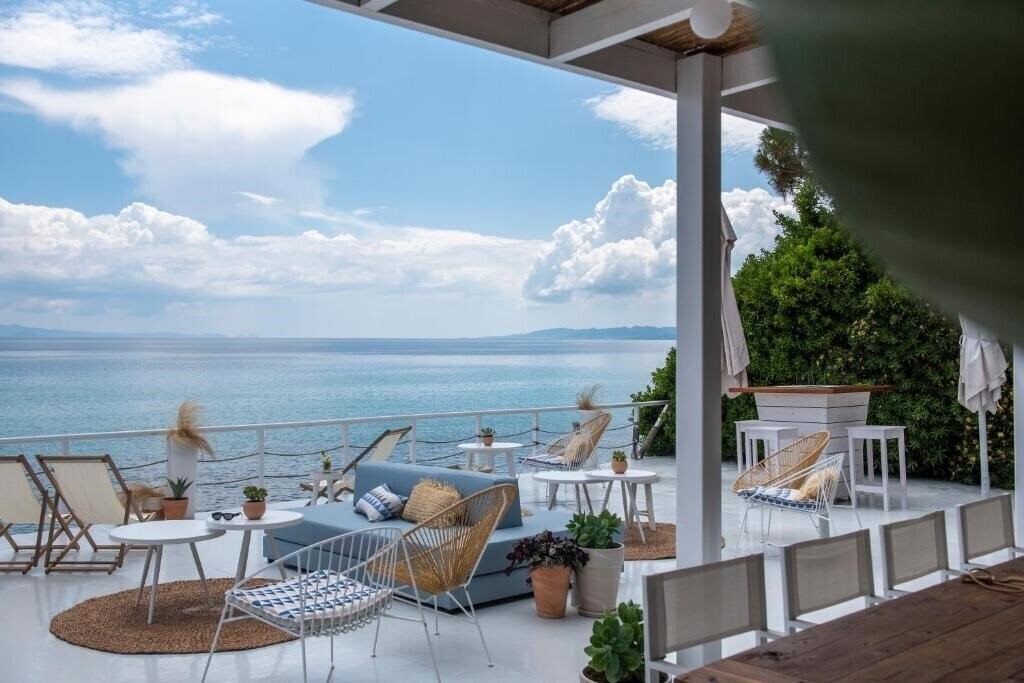 Картинка White Suites Resort 4*