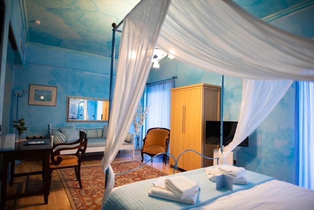 Фото Anastazia Luxury Suites & Rooms 3*