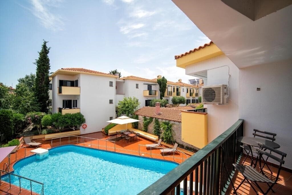 Фотографія Elia Apartments Afitos 3*