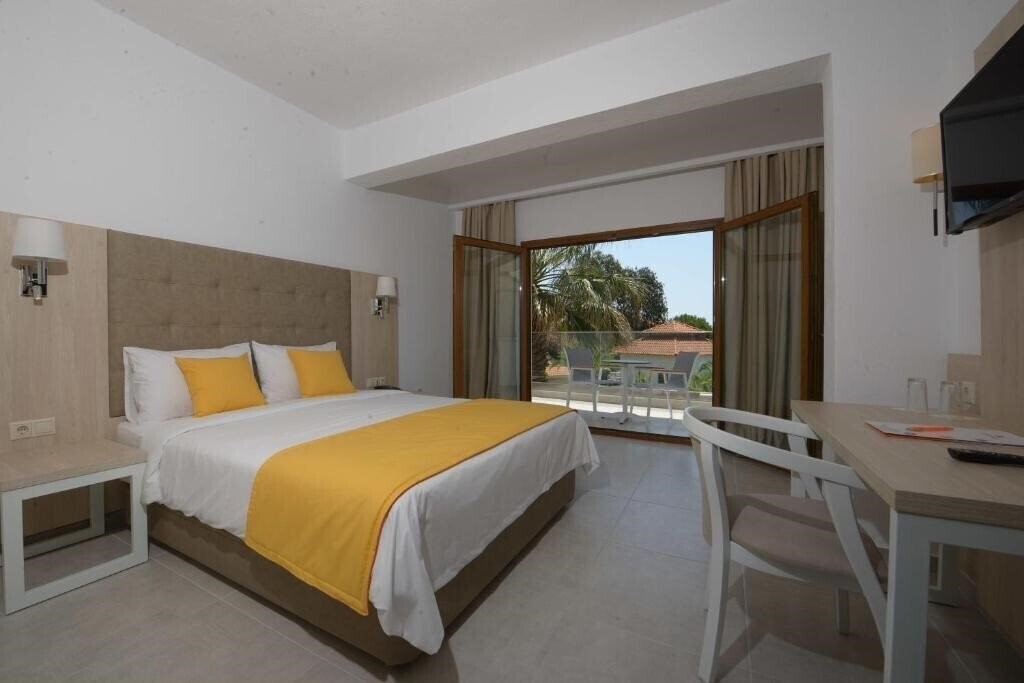 Фотографія Aristoteles Holiday Resort & SPA Ouranoupolis (ex. Aristoteles Holiday Resort) 4*