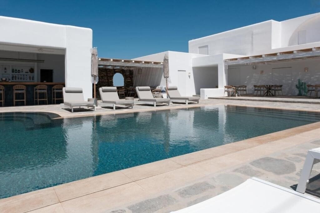 Отель Kameo Antiparos 4*