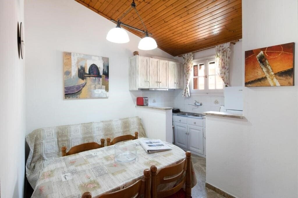 Фотография Amalia Cottages 2*
