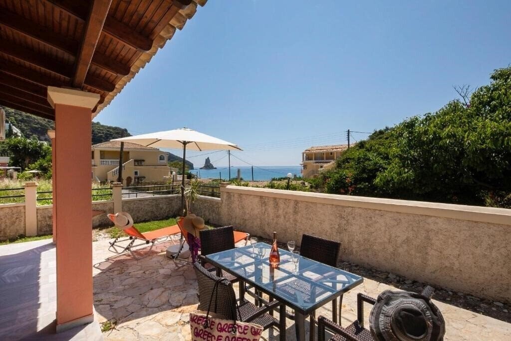 Изображение Amalia Cottages 2*